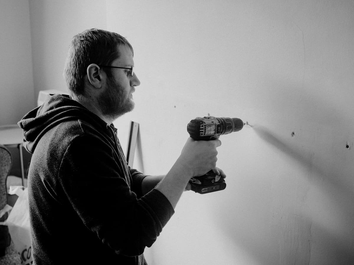 How to Choose the Right Power Tools for Home DIY or Professional Work in the Tri-City Region