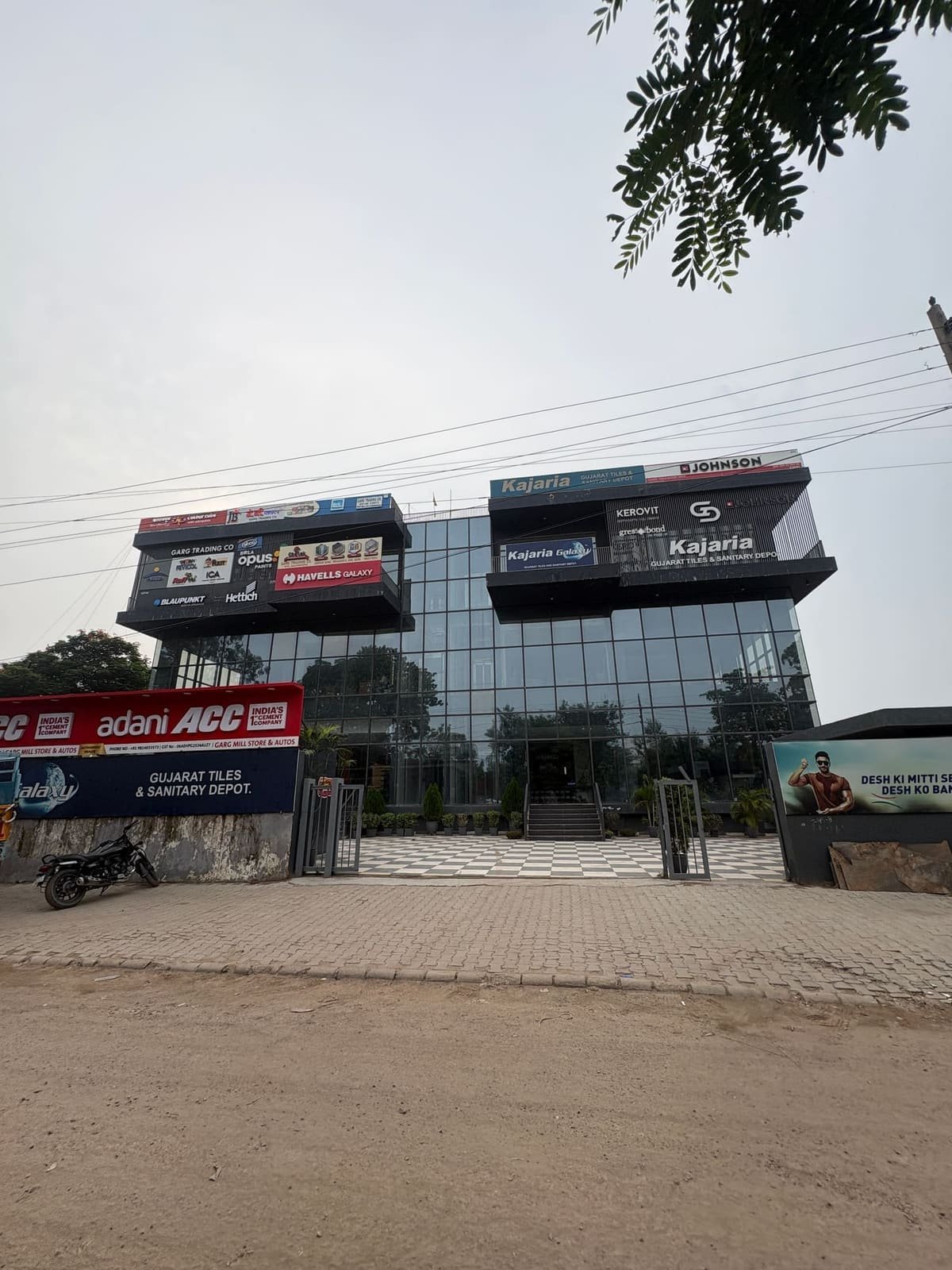 Showroom Exterior